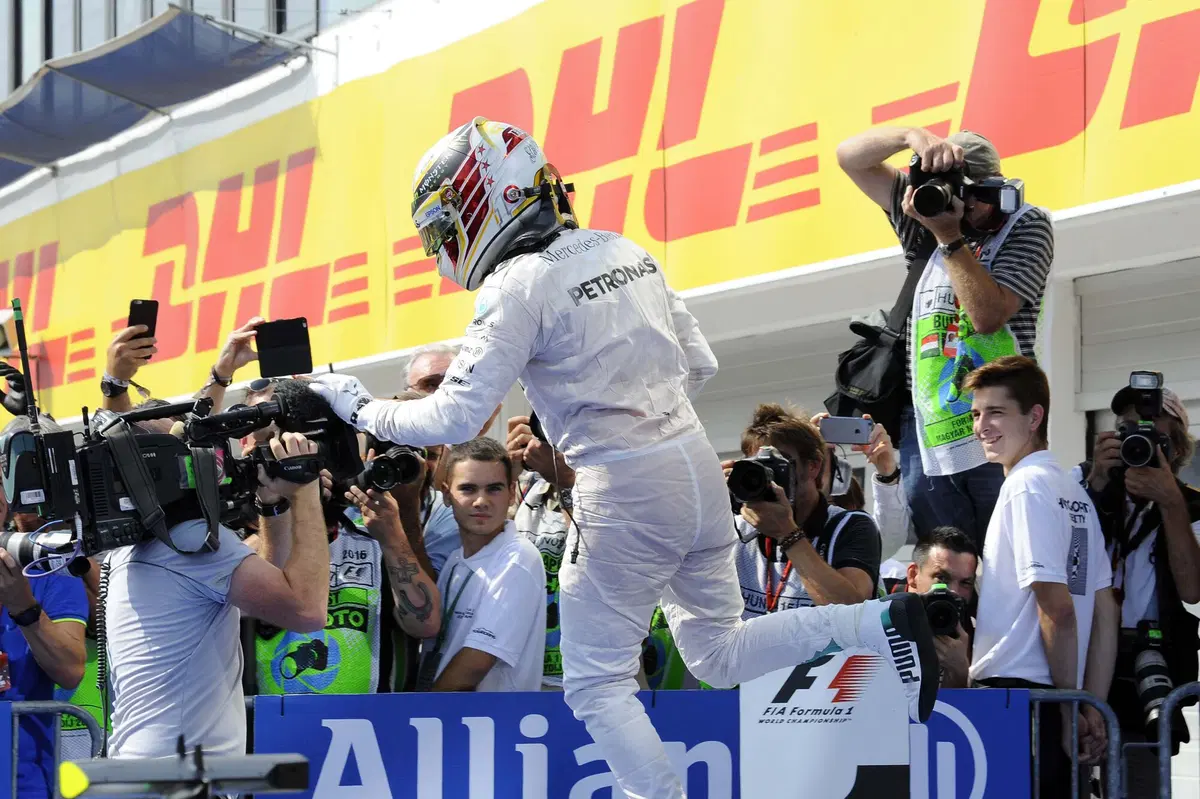 F1, Gp Ungheria 2016: vince Hamilton, nuovo leader del mondiale (36)