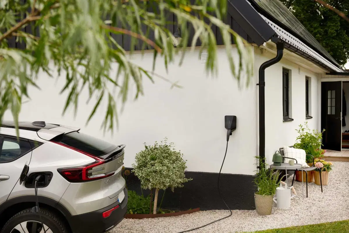IKEA porta le colonnine di ricarica domestica anche in Italia: con Svea Solar la mobilità elettrica  (3)