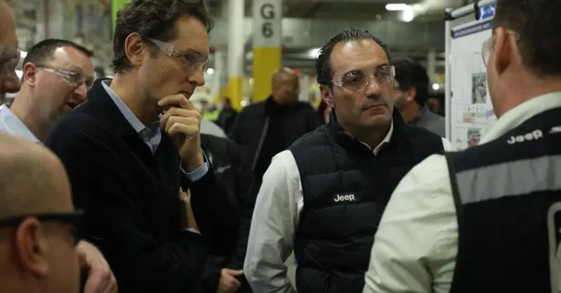 John Elkann ai servizi sociali, paga il debito con lo Stato ma va messo alla prova