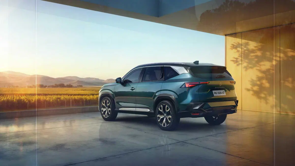 Arriva (l'ennesimo) Suv di Renault: si chiama Boreal ed è pensato per i mercato emergenti  (8)