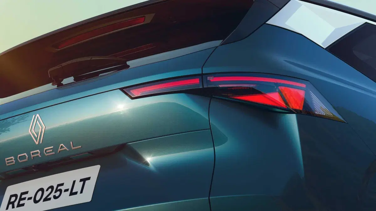 Arriva (l'ennesimo) Suv di Renault: si chiama Boreal ed è pensato per i mercato emergenti  (16)