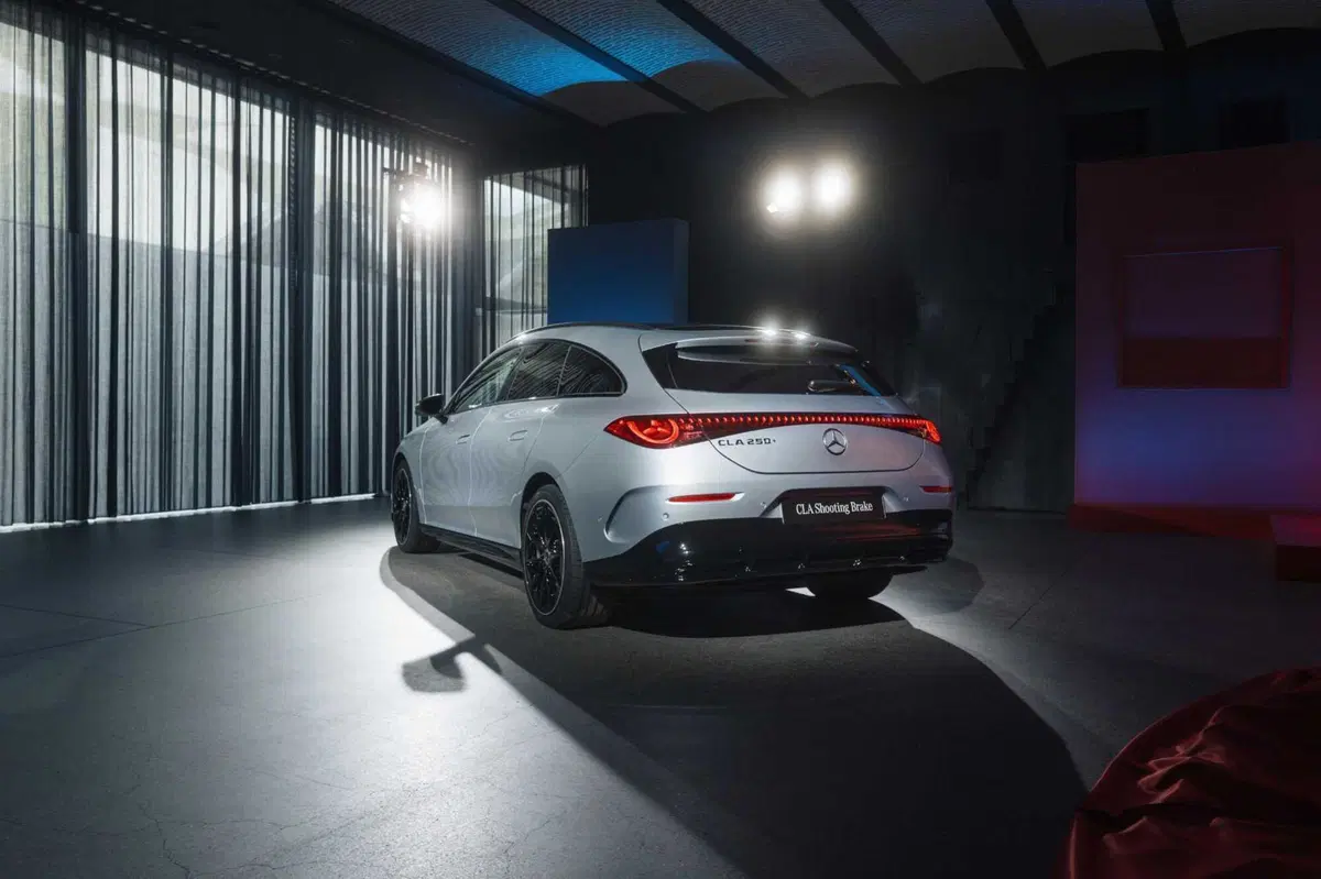Mercedes CLA: arriva la prima Shooting Brake 100% elettrica (e anche ibrida) | Esterno, Interno  e Caratteristiche Tecniche  (28)
