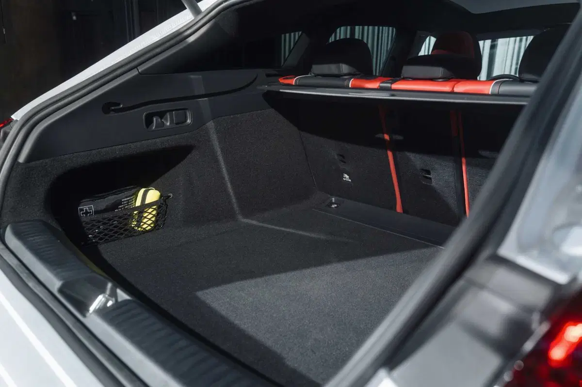 Mercedes CLA: arriva la prima Shooting Brake 100% elettrica (e anche ibrida) | Esterno, Interno  e Caratteristiche Tecniche  (38)
