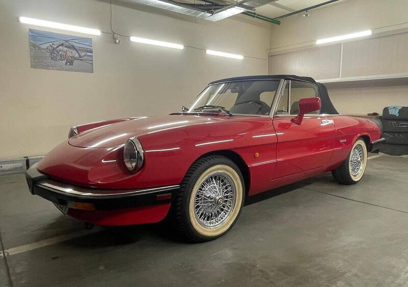 Alfa Romeo Spiderd'epoca del 1986 a Ladispoli