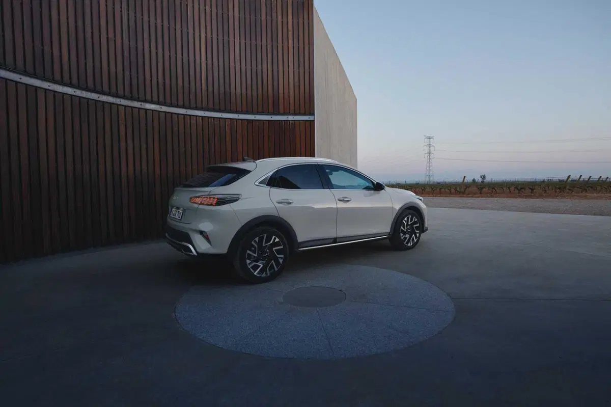Nuova Kia XCeed: arriva la nuova Model Year 2026 Special Edition con nuovi motori aggiornati (5)