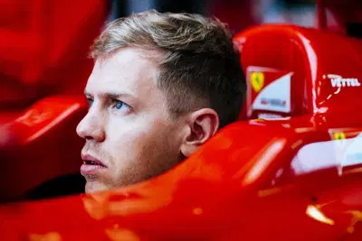 F1. Vettel: "Non rimpiango la Ferrari, ma l&rsquo;addio alla Red Bull fu troppo freddo". Ora pu&ograve; prendere il posto di Helmut Marko