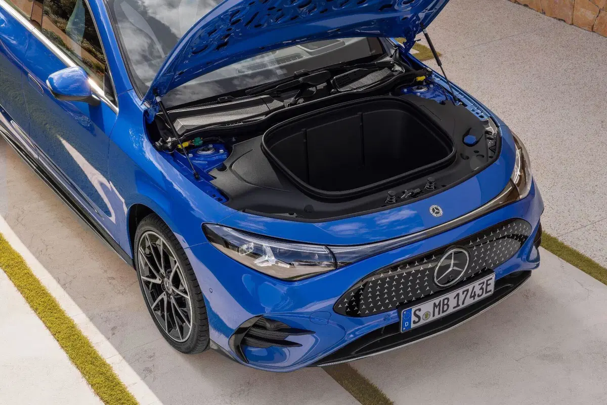 Nuova MERCEDES CLA 2026 | Fino a 792 km di autonomia. Da 56.000 euro… [VIDEO] (8)