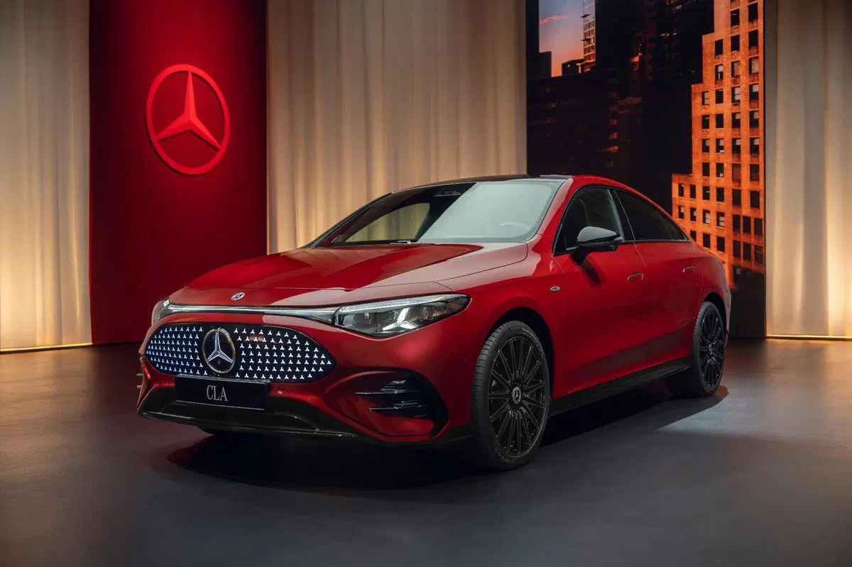 Nuova MERCEDES CLA 2026 | Fino a 792 km di autonomia. Da 56.000 euro… [VIDEO] (9)