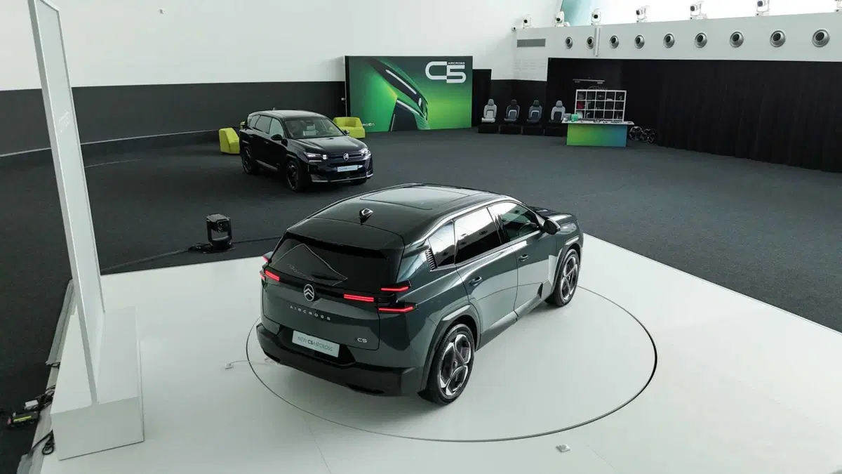 Citroen C5 Aircross 2025: una lounge su ruote per famiglie [VIDEO]