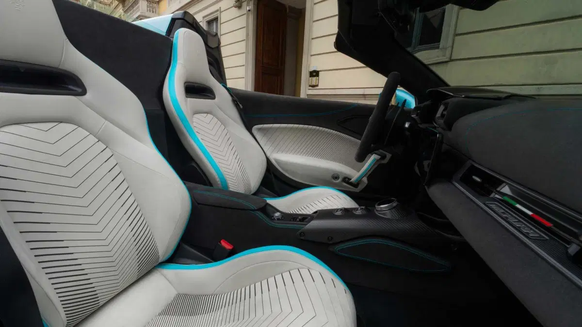 Maserati MCPura Spider (2025-->>) (14)