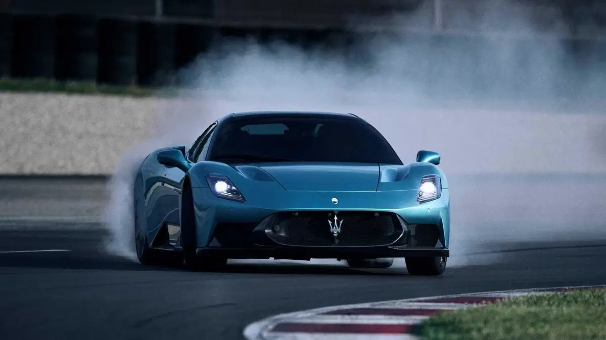 Maserati MCPura Spider (2025-->>) (10)