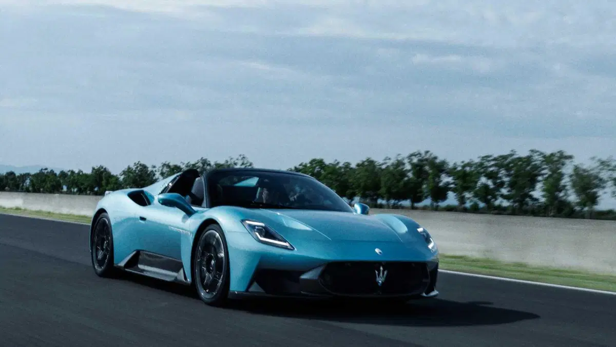 Maserati MCPura Spider (2025-->>) (9)