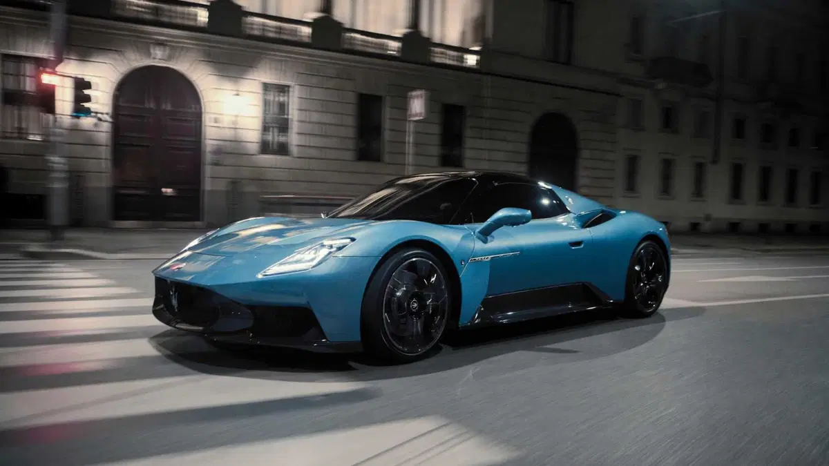 Maserati MCPura Spider (2025-->>) (8)