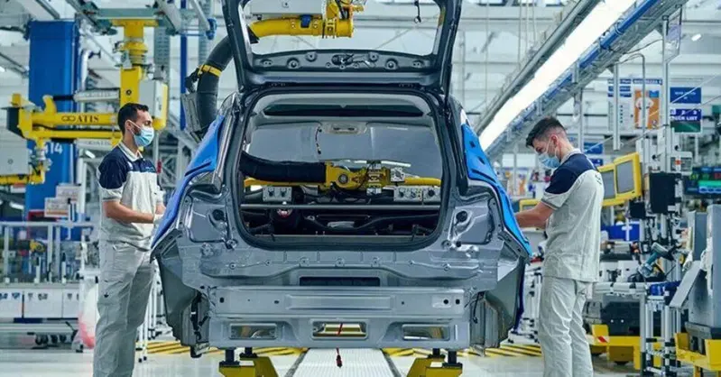 Stellantis investe in Marocco, l&rsquo;Italia resta al palo