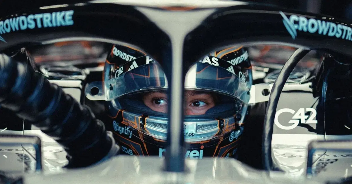 Andrea Kimi Antonelli: &ldquo;In F1 &egrave; come nuotare tra squali&rdquo;. Ispirazioni? Senna, Valentino Rossi, Sinner e... Messi