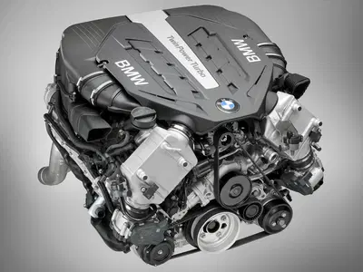 BMW M: i leggendari sei cilindri in linea e V8 sopravviveranno all&rsquo;Euro 7 (e senza perdere potenza)