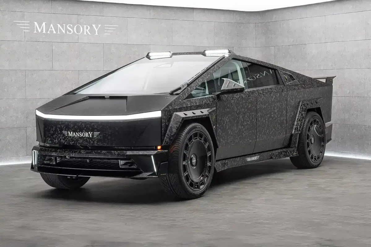 Tesla Cybertruck secondo Mansory: il tuning estremo che nemmeno Tesla aveva osato immaginare (8)