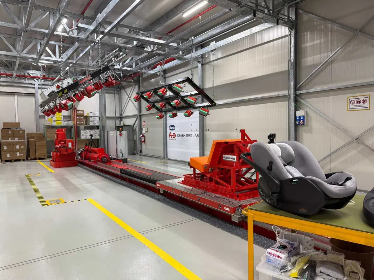Sicurezza in auto: l'importanza del seggiolino, ecco cosa succede durante un crash test (5)