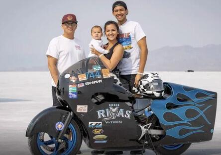 Bonneville 2025: Chris Rivas punta alle 400 miglia orarie (640 KM/H!) con un V4 turbo da 2997cc