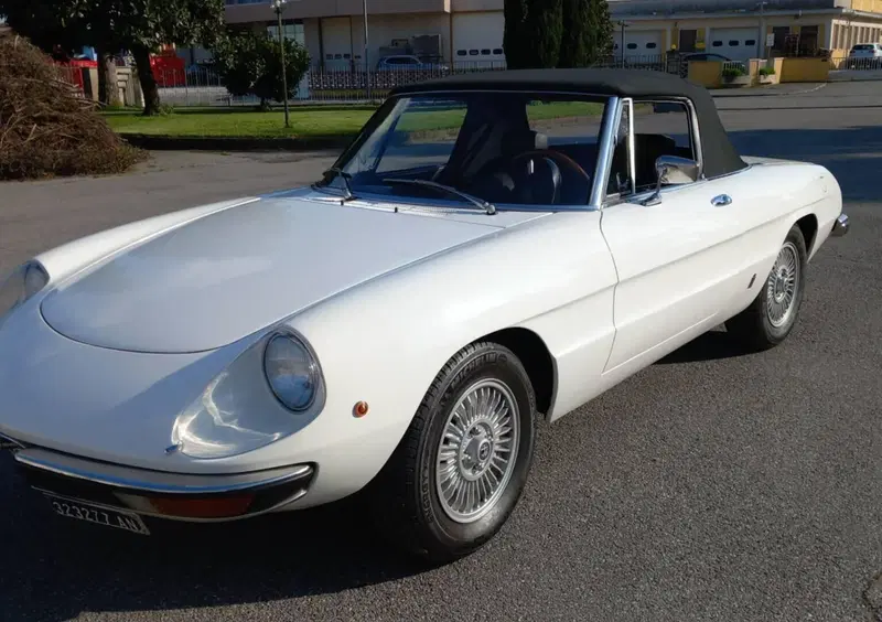Alfa Romeo Spider 2000 veloced'epoca del 1974 a Viadana
