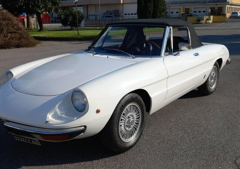 Alfa Romeo Spider 2000 veloced'epoca del 1974 a Viadana