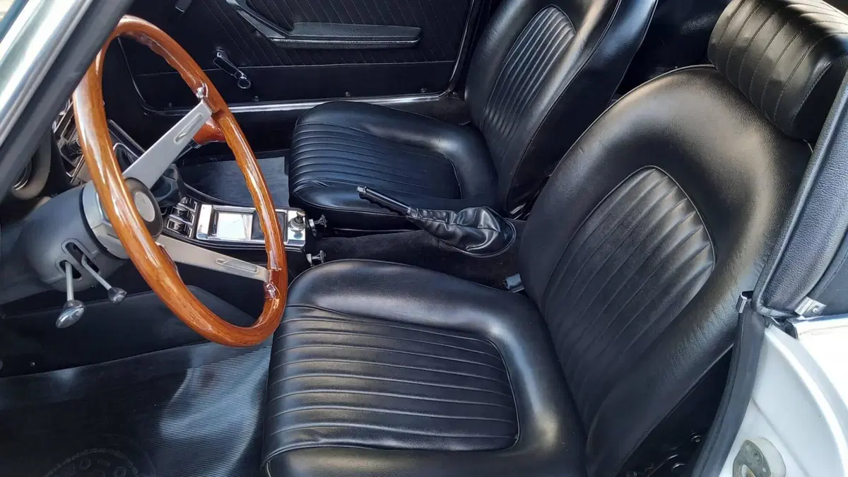 Alfa Romeo Spider 2000 veloce d'epoca a Mantova (15)