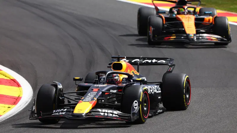 F1. GP Belgio 2025: Max Verstappen vince la Sprint di Spa. Secondo Piastri davanti a Norris e Leclerc. Hamilton 16&deg;