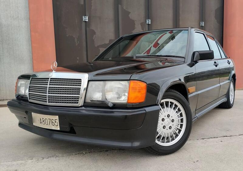 Mercedes-Benz 190 E 2.3-16d'epoca del 1983 a Rovigo