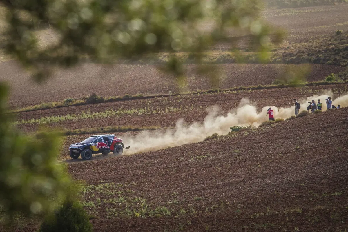 Baja Spagna. Super Al Attiyah (Toyota) e Super Barreda (Honda) (14)