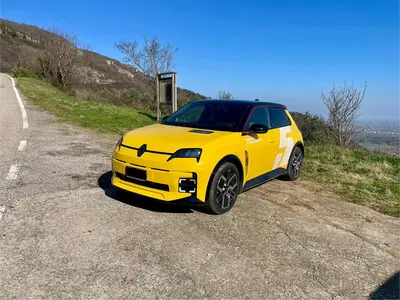 Jeremy Clarkson: "La nuova Renault 5 &egrave; fantastica, peccato solo che..."