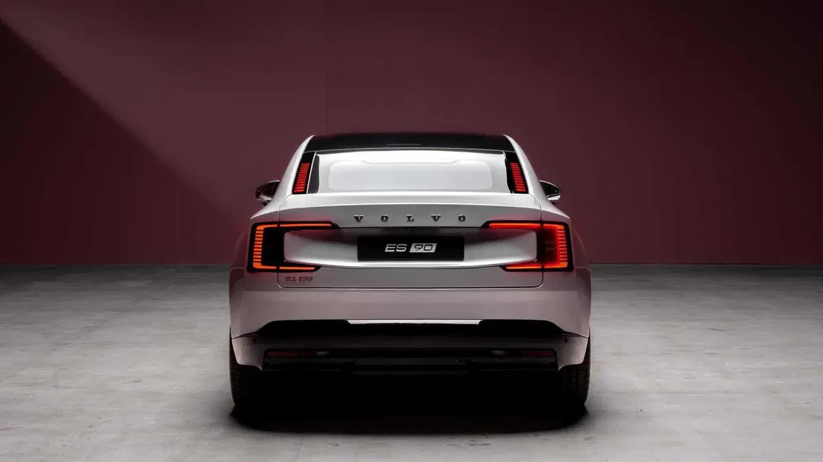 Volvo ES90 (2025-->>) (6)