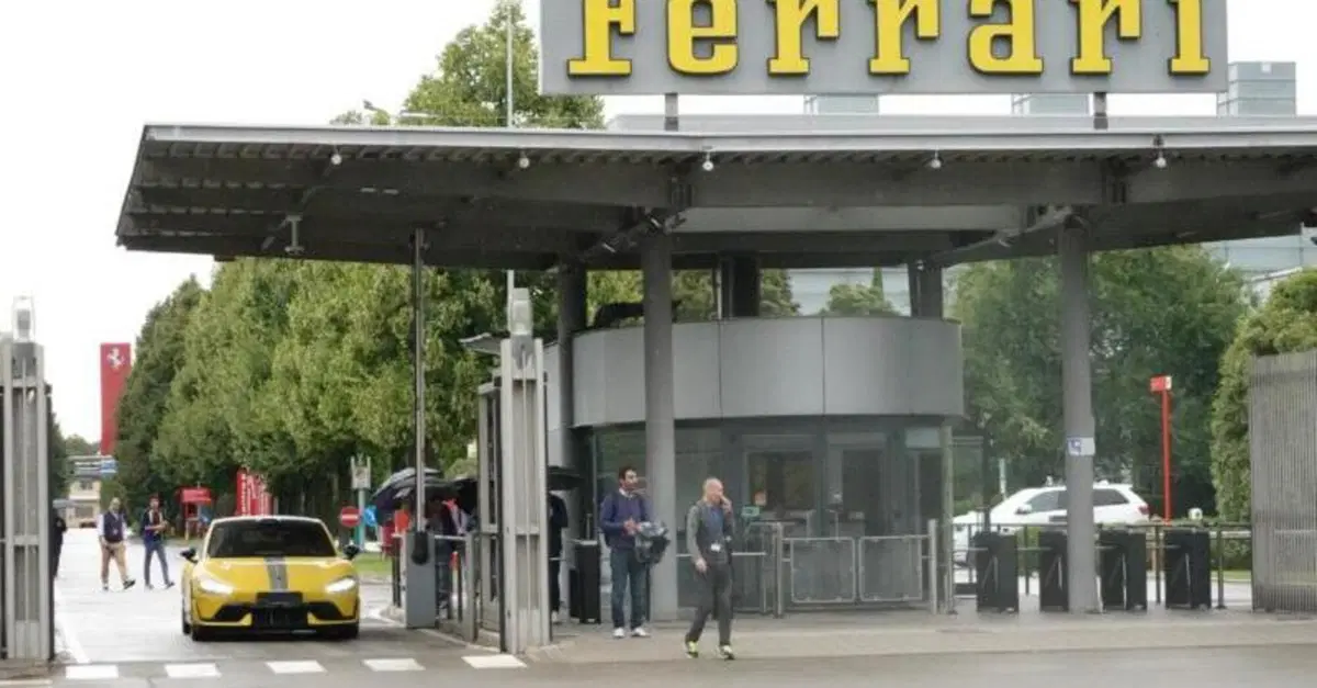 Ferrari studia la SU7 Ultra di Xiaomi: Maranello sotto shock [Foto Spia]
