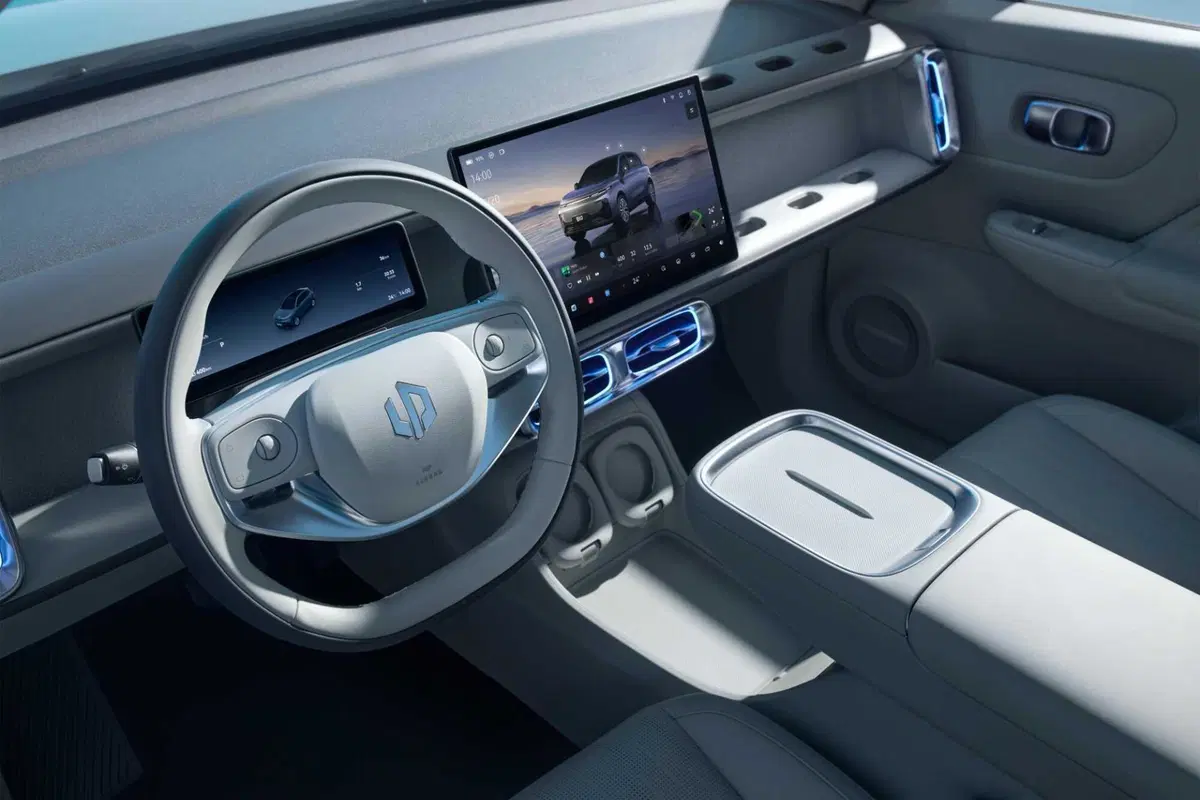 Leapmotor B10: il nuovo SUV elettrico compatto sbarca in Europa, il prezzo? Il migliore tra i C-Suv (11)