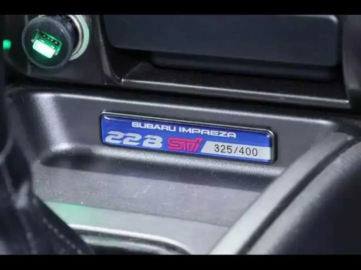 Subaru Impreza 22B: la leggenda del rally è in vendita, ma a che prezzo... (3)