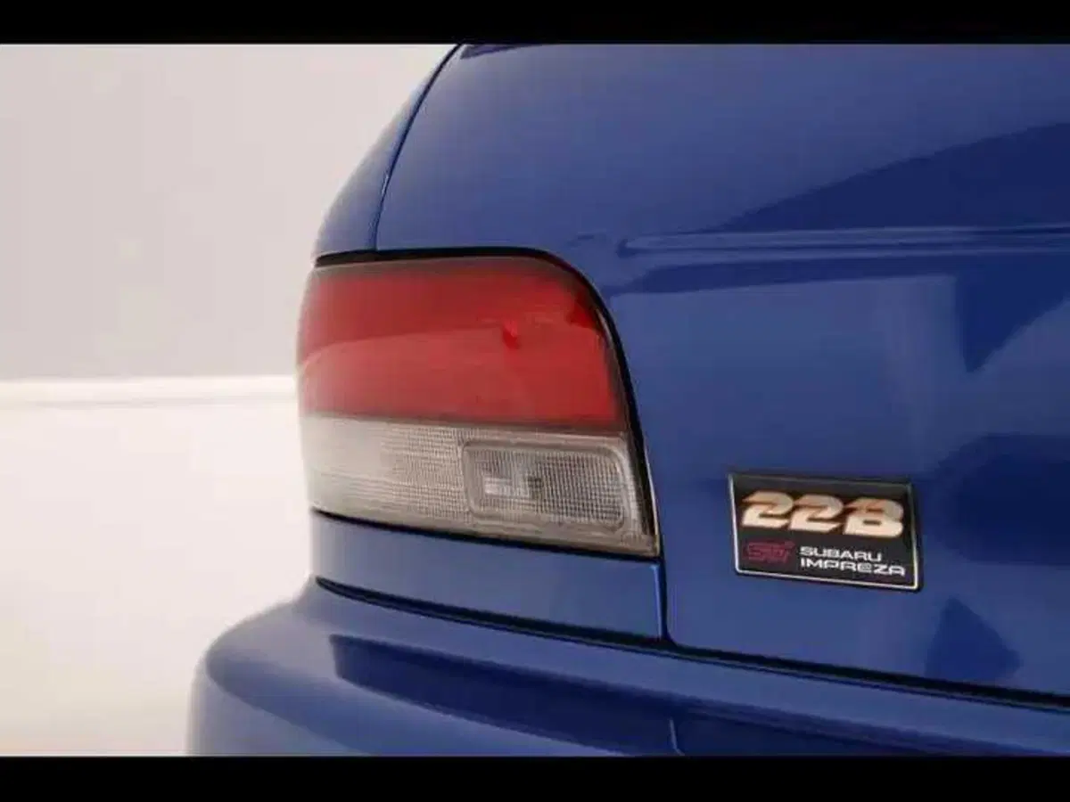 Subaru Impreza 22B: la leggenda del rally è in vendita, ma a che prezzo... (7)