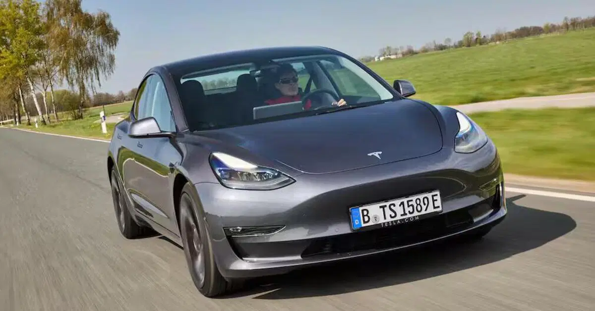Auto elettriche: i tedeschi ci vanno gi&ugrave; pesante, ecco chi brilla e chi affonda