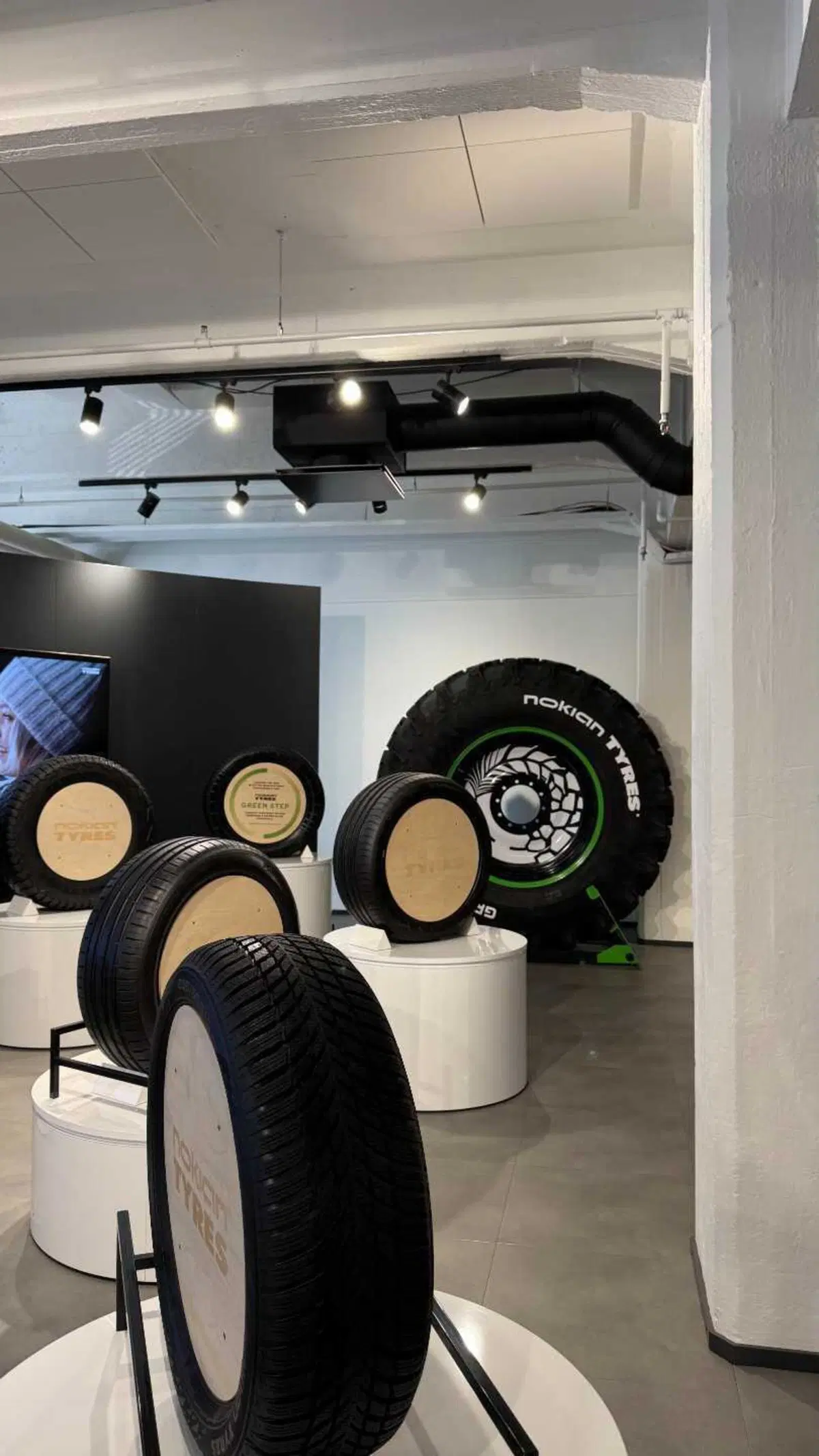Ecco come nascono gli pneumatici per uso pesante Nokian Heavy Tires (2)