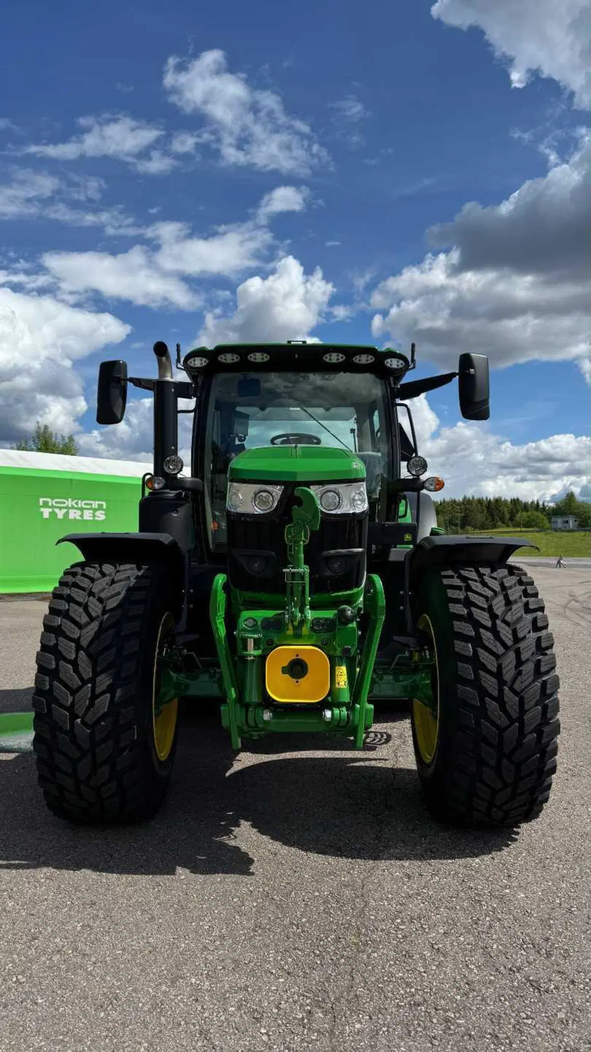 Ecco come nascono gli pneumatici per uso pesante Nokian Heavy Tires (8)