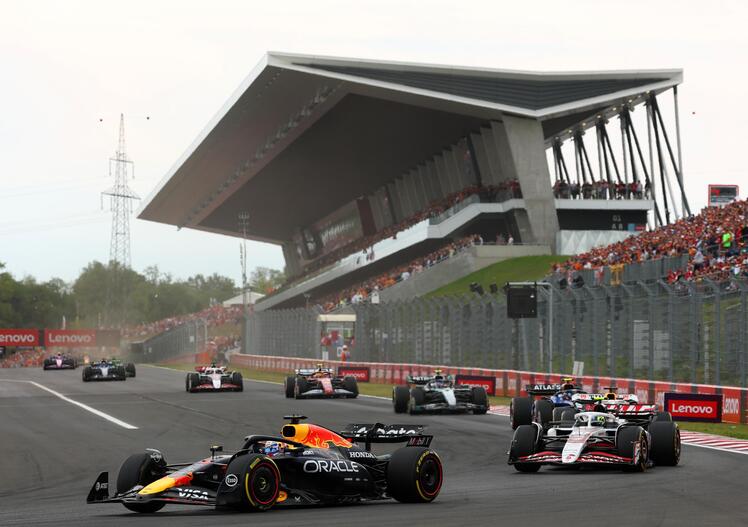 Ritorno ai V8 in Formula 1, ecco perché non è possibile che accada prima del 2030