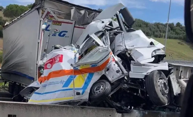 Carcassa dell'ambulanza