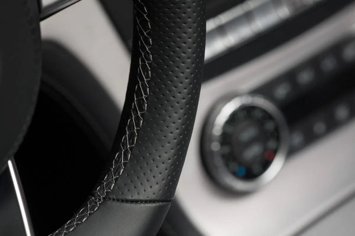Mercedes-Benz SL: scopri gli interni nel video a 360° (16)
