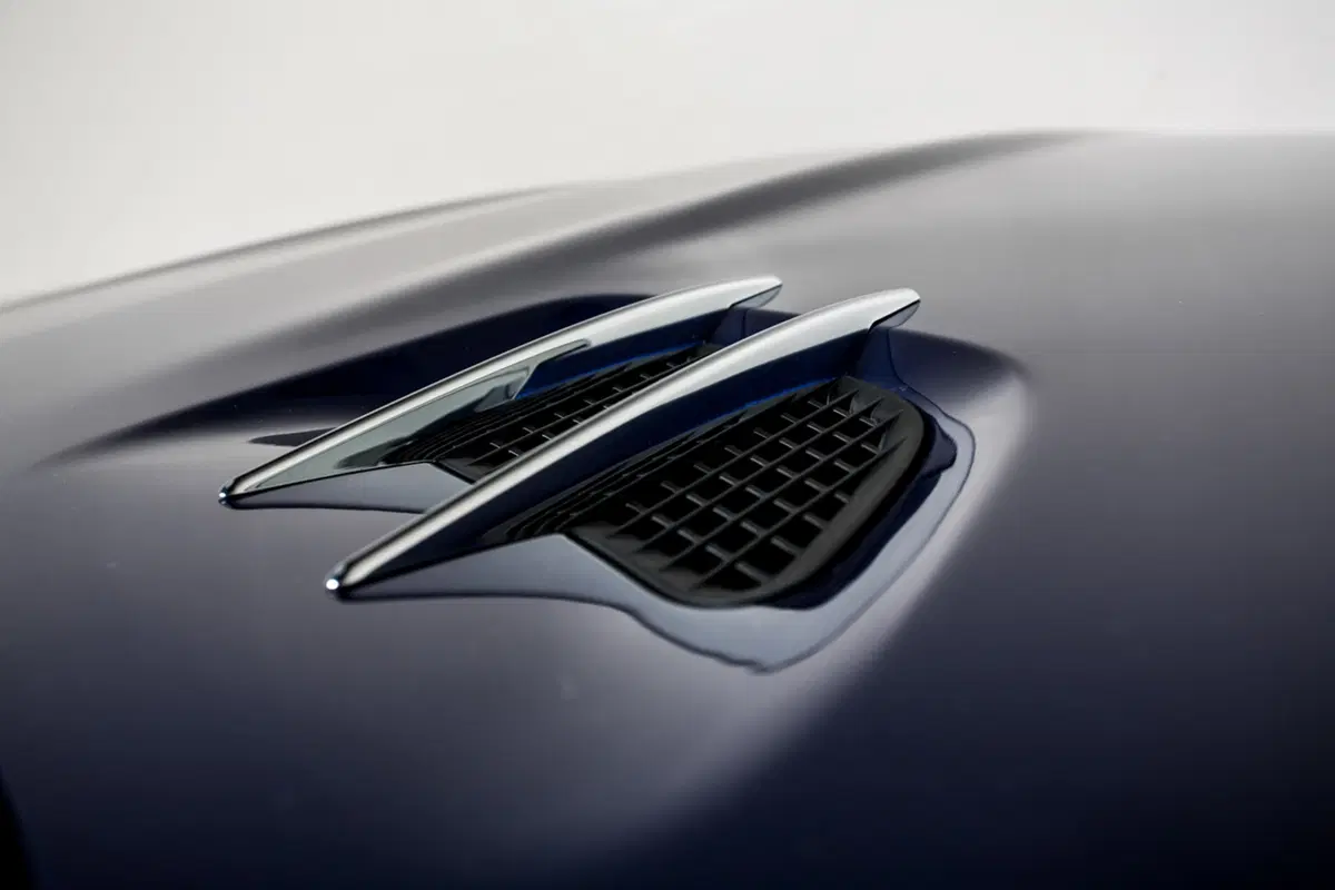 Mercedes-Benz SL: scopri gli interni nel video a 360° (19)