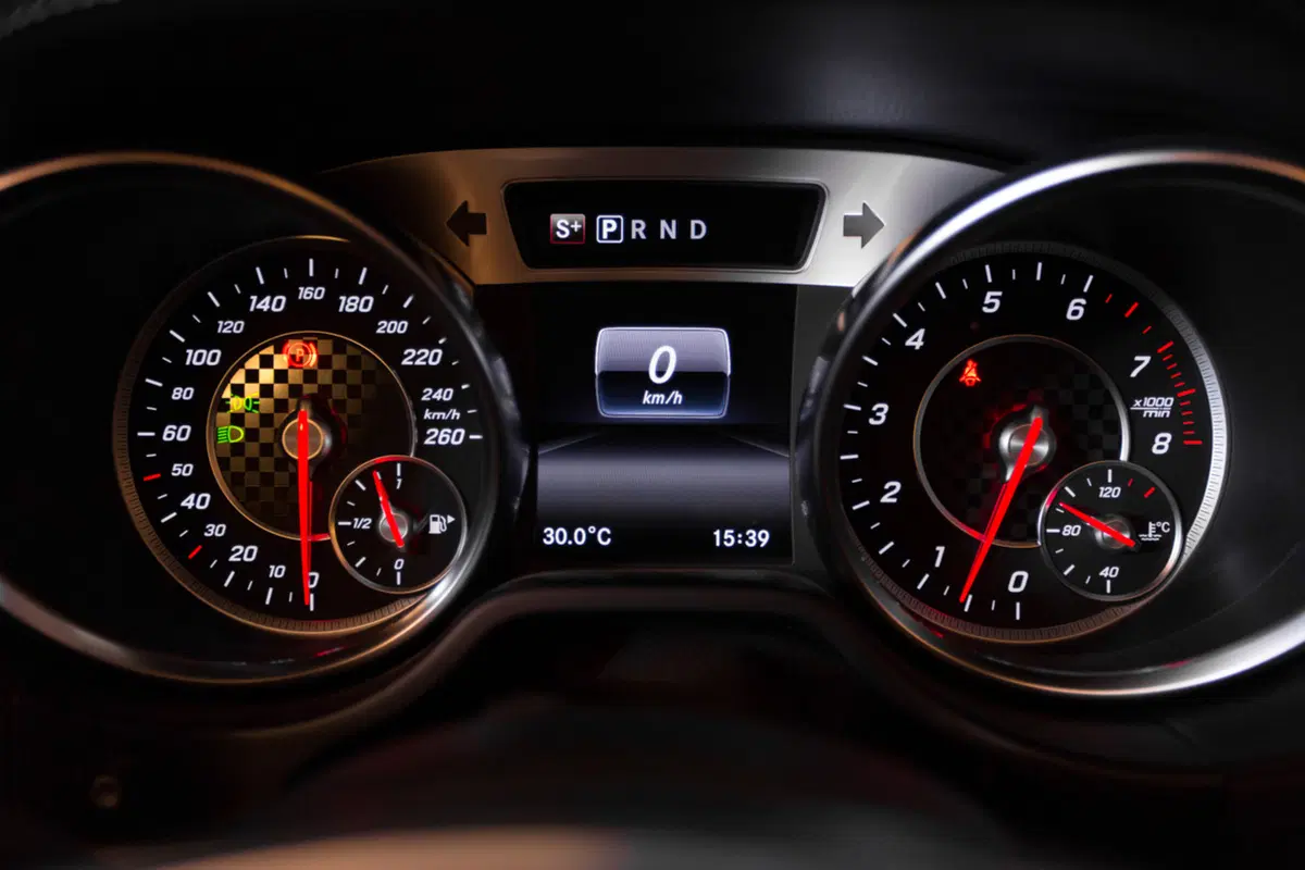 Mercedes-Benz SL: scopri gli interni nel video a 360° (12)