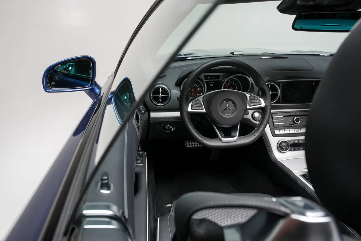 Mercedes-Benz SL: scopri gli interni nel video a 360° (7)