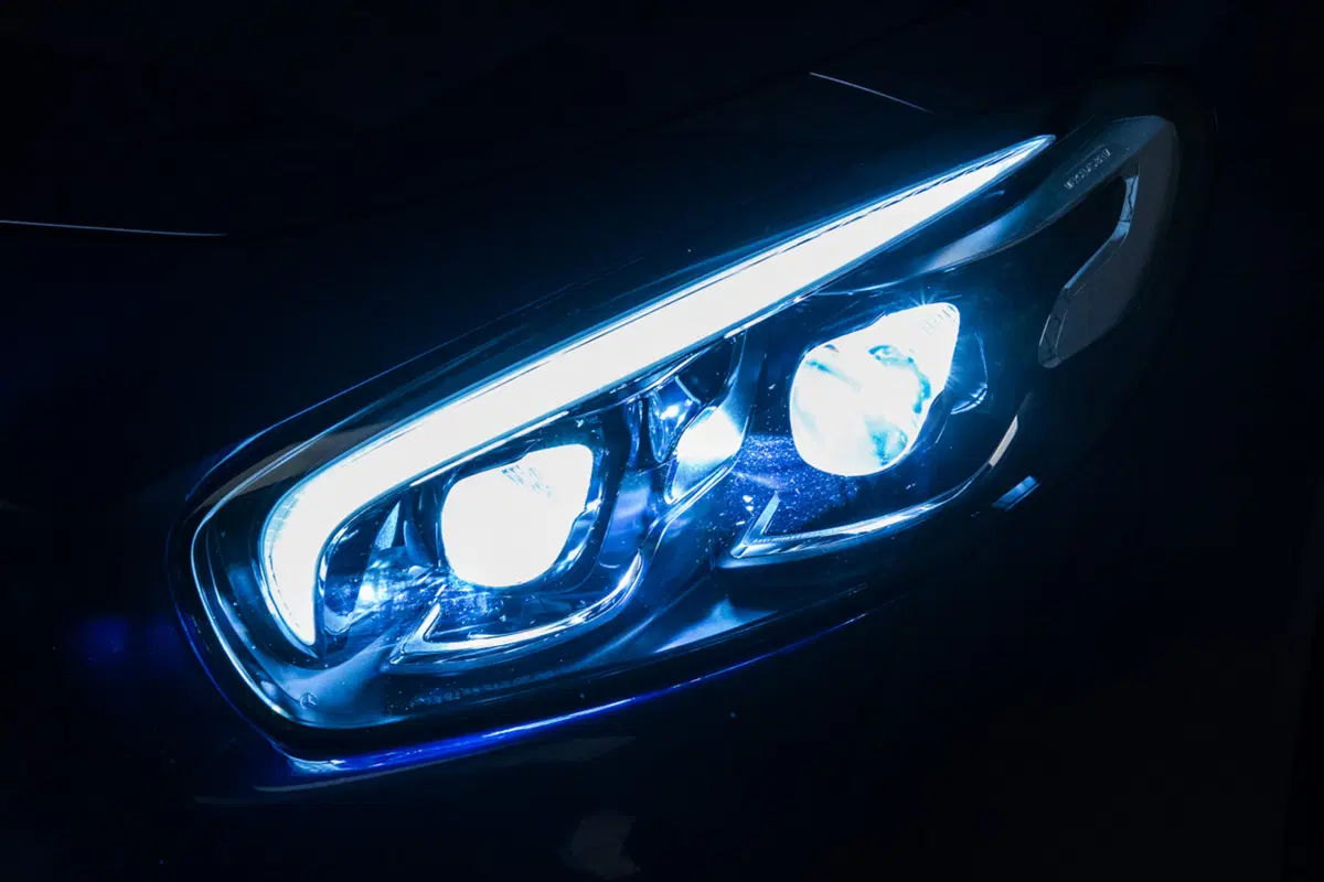 Mercedes-Benz SL: scopri gli interni nel video a 360° (22)