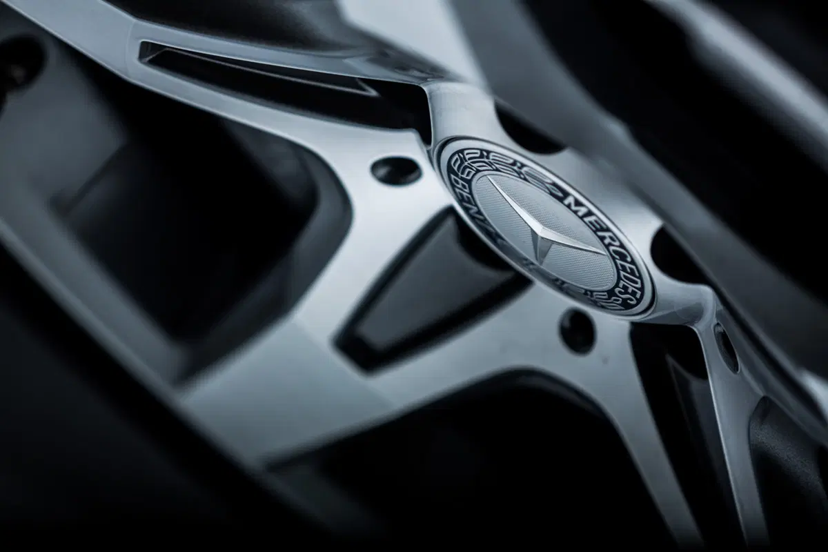 Mercedes-Benz SL: scopri gli interni nel video a 360° (25)