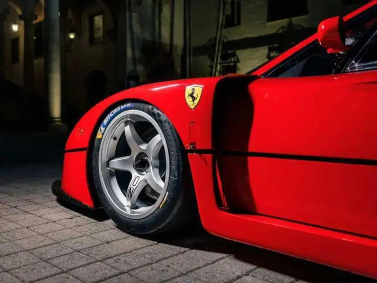 La F40 più cara al mondo potrebbe essere vostra (6)