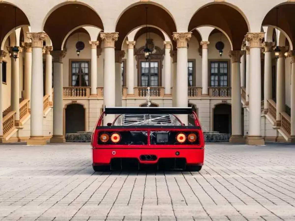 La F40 più cara al mondo potrebbe essere vostra (12)