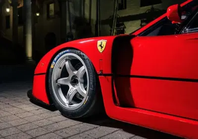 Ferrari F40 LM GTC: il capolavoro da competizione che ha definito una leggenda