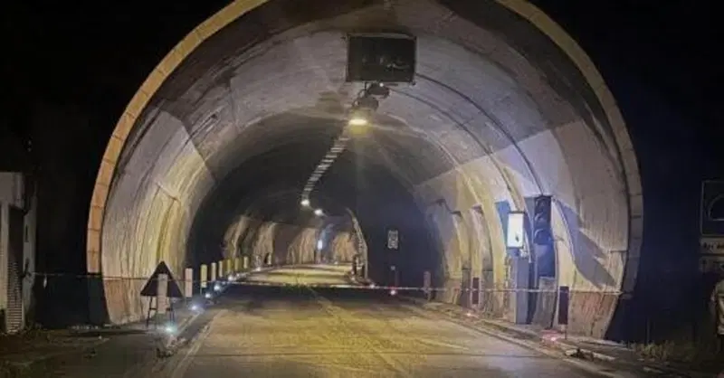 Incidente in provincia di Pordenone: scontro in galleria, muoiono due giovani calciatori diciottenni del Maniago Vajont